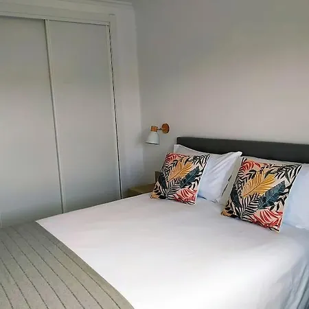 Nuevo Con Terraza Y Plaza De Garaje * A Guarda